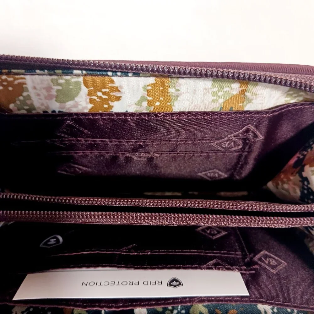 NWT Vera Bradley RFID Grab & Go Wristlet, Autumn Leaves, Approx. 7
